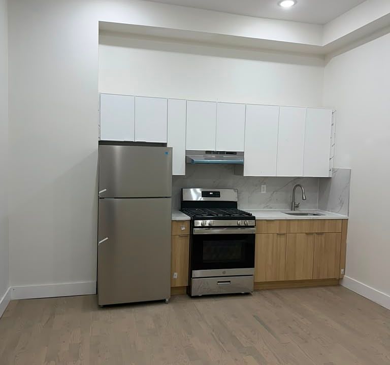 1st image of 51-53 Lincoln Park #2C