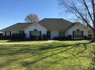 1090 Cherokee Hills Rd, Douglas, GA 31533