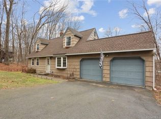 103 Oak Hill Dr, Southbury, CT 06488