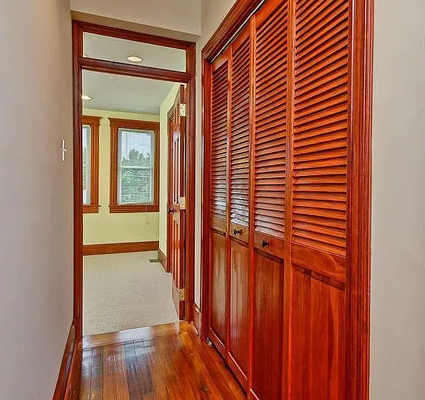 1313 E St NE — Photo 13