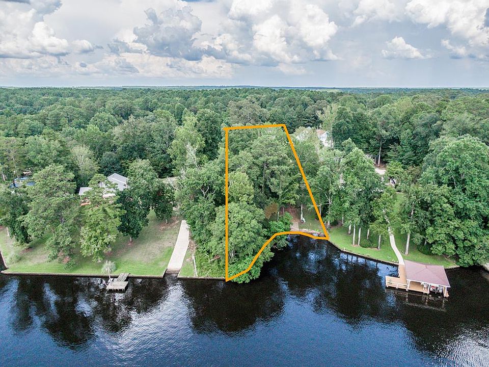 1st image of 335 Thomas Dr