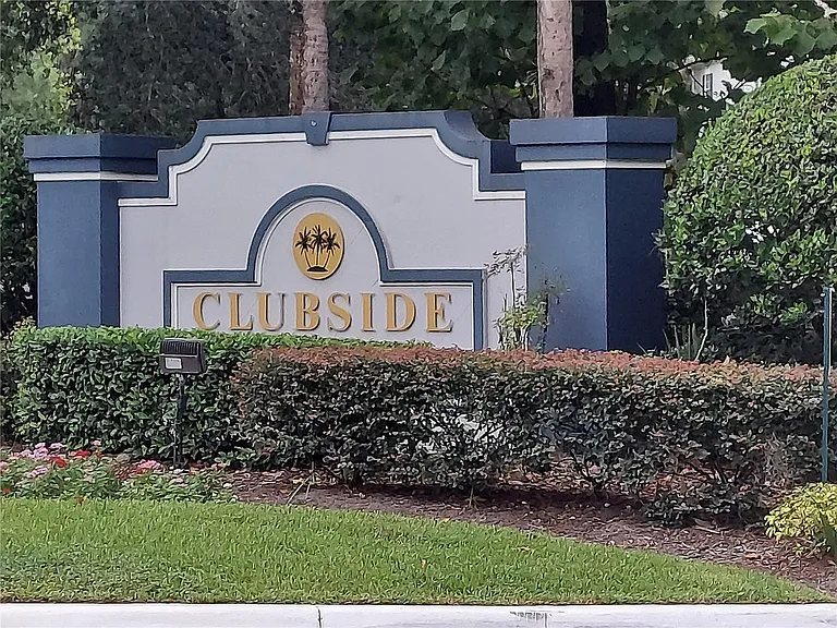 4204 Clubside Dr — Photo 2