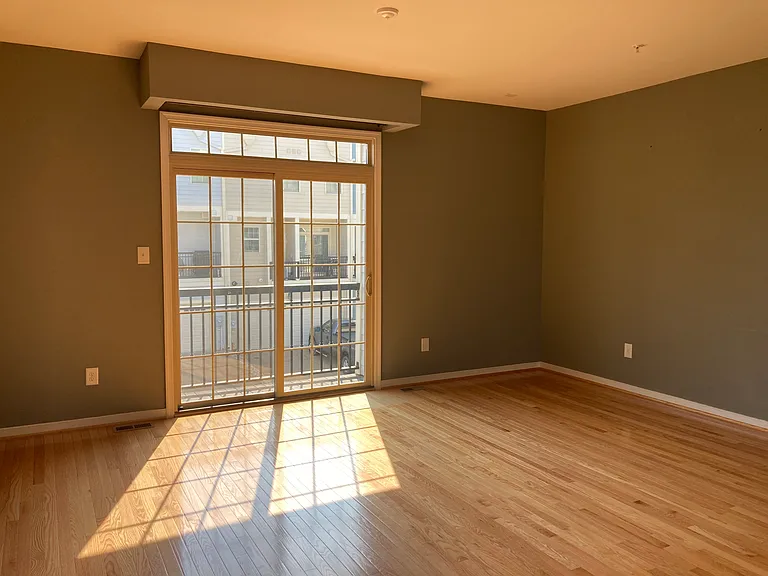 10942 Parkshire Ln — Photo 18