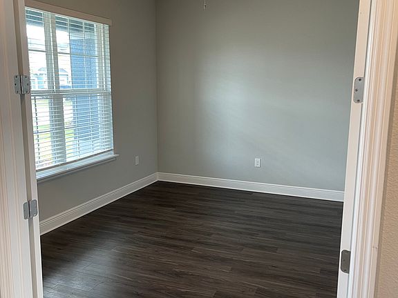 3rd image of 11723 Lake Lucaya Dr