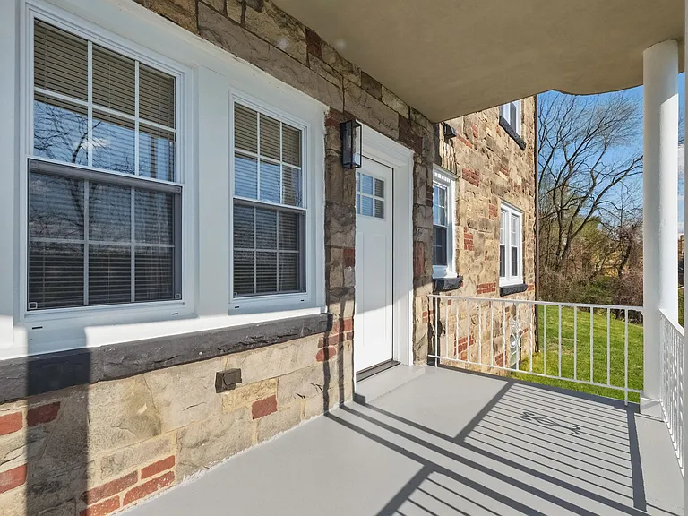 310 W Riverview Ave #1 — Photo 13
