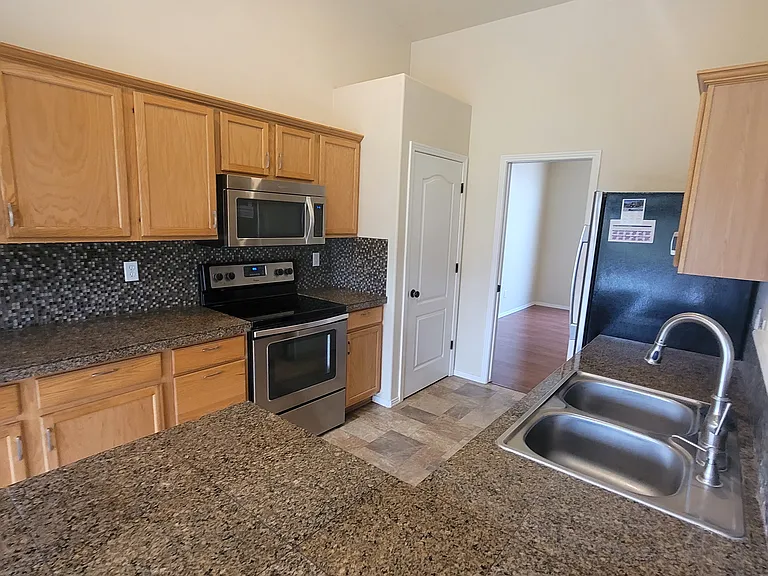 2015 S Chinkapin Pl — Photo 7
