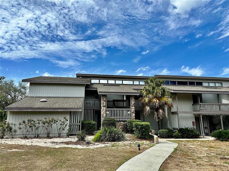 1st image of 3326 Camelot Dr #A