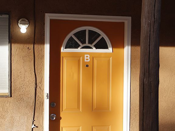 3rd image of 3509 Lafayette Dr NE #B
