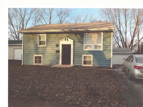 2511 Pomo Ct, Sauk Village, IL 60411