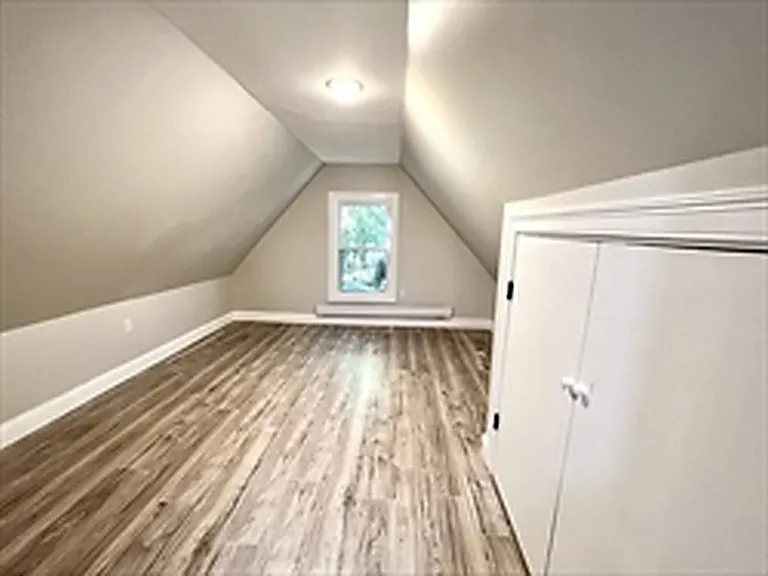 6 La Grange Pl — Photo 13