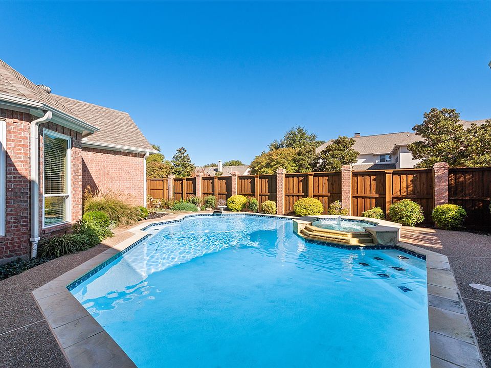 1st image of 4569 Waterford Dr