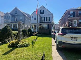 121-22 5th Ave, College Point, NY 11356