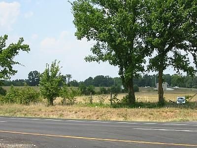 2nd image of 7103 E Us Highway 60