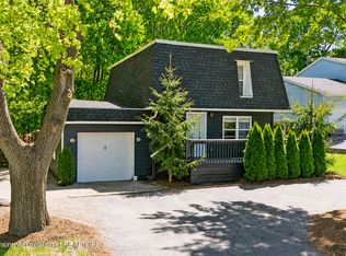 6088 Marsh Rd, Haslett, MI 48840
