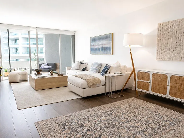 1627 Brickell Ave #1005 — Photo 4