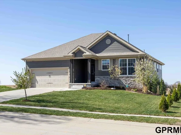 1712 Cottonwood St, Plattsmouth, NE 68048