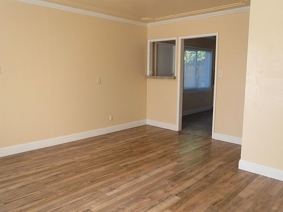 5th image of 1149 Rosemary Ln