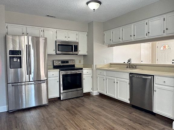 2nd image of 4052 N Abington Ct