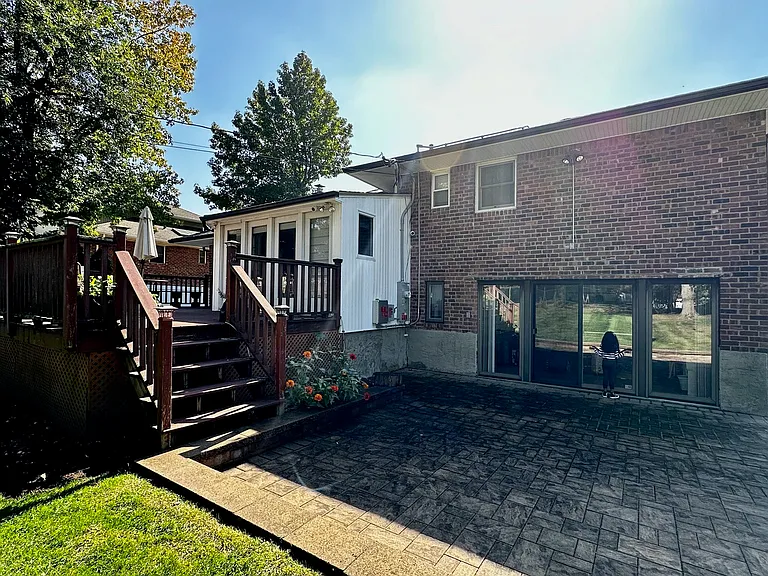 26 Canterbury Rd — Photo 27