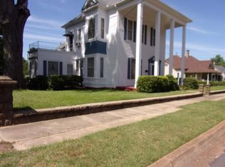 509 E Rusk St, Marshall, TX 75670