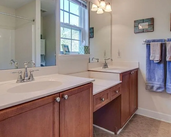 904 Tote Ln — Photo 11