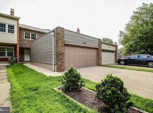 1006 Moore Pl SW, Vienna, VA 22180