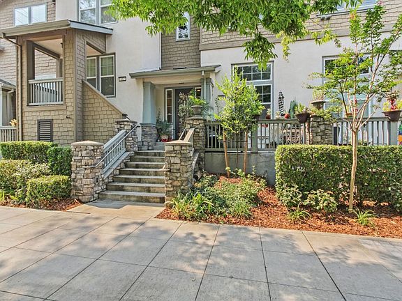 4th image of 410 18th St
