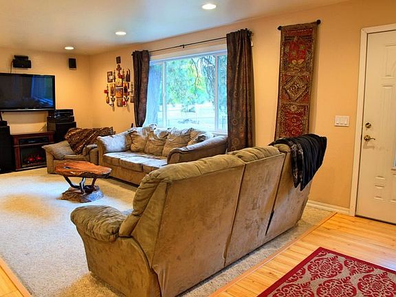 2nd image of 12486 W Hughes Ln