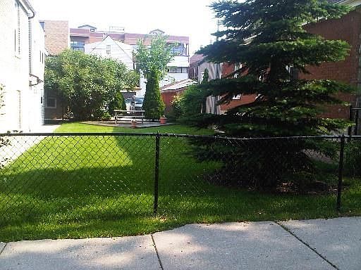 2nd image of 2216 W Homer St