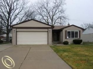 24334 Pierce Ave, Southfield, MI 48075