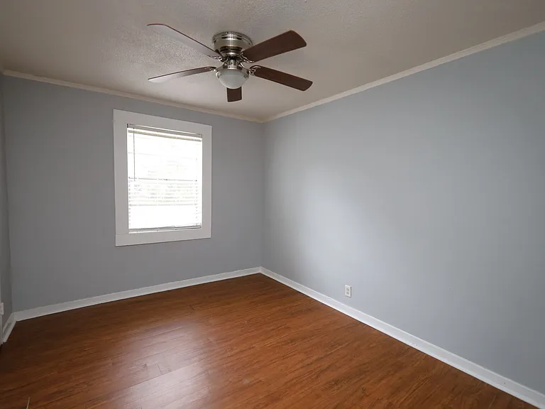 808 Lilly St #B — Photo 9