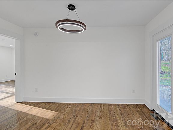 5th image of 8900 Blaydon Dr