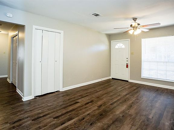 4th image of 621 Churchill Way