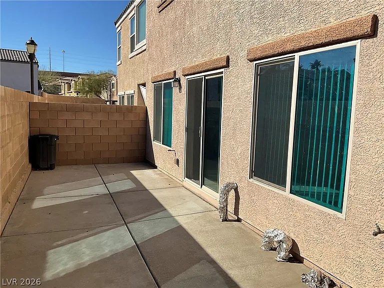 12 Jasmine Point St — Photo 15