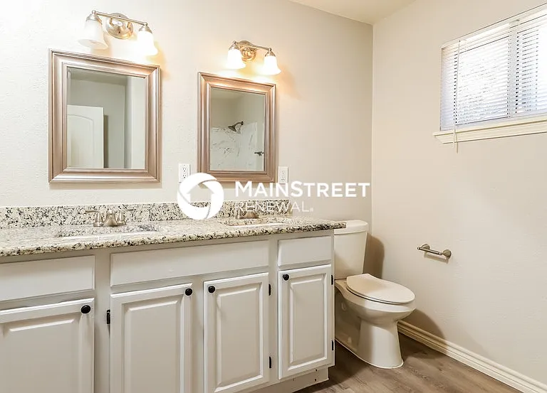 450 Millwood Ln — Photo 10