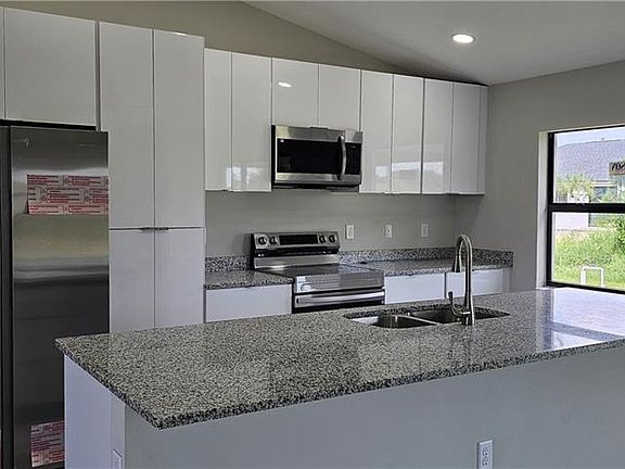 5th image of 4300 11th ST W