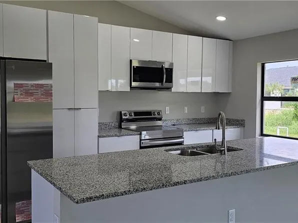 4300 11th ST W, LEHIGH ACRES, FL 33971
