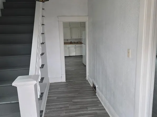 109 S 11th St, Norfolk, NE 68701