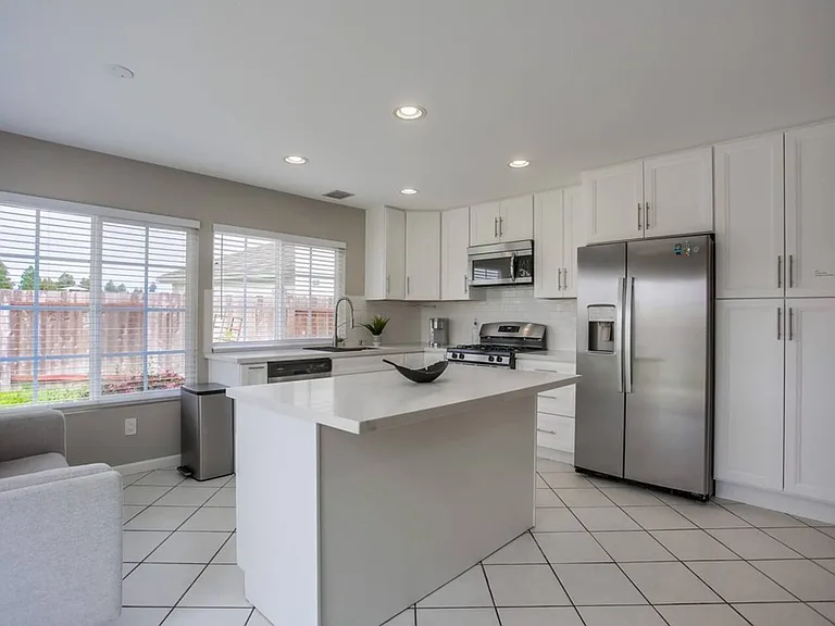 10584 Bandell Ct — Photo 10