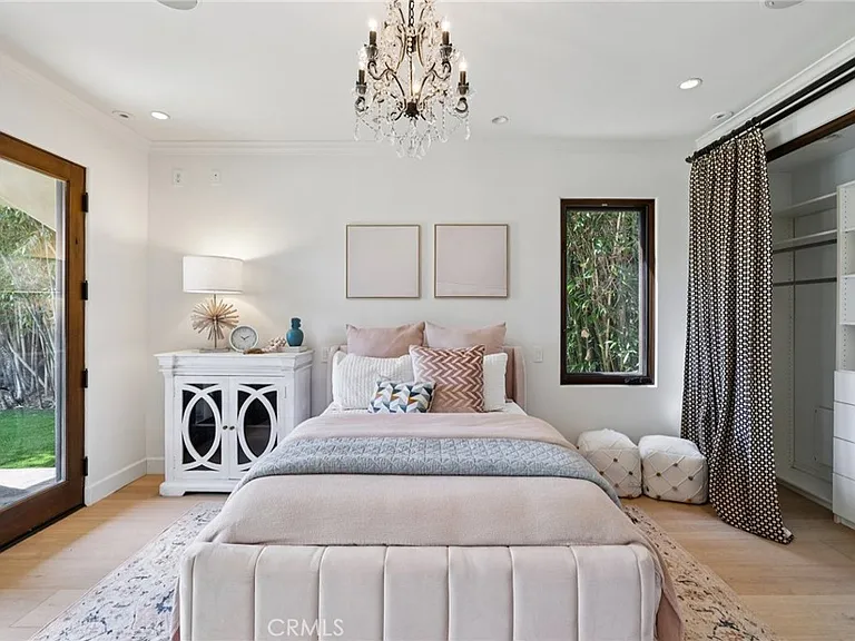 215 S Poinsettia Ave — Photo 24