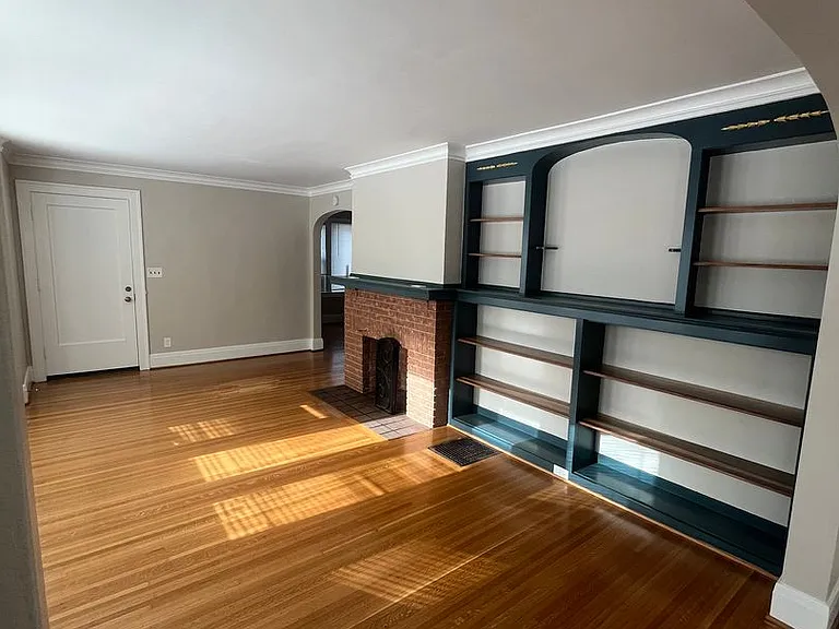 459 N Winton Rd — Photo 25