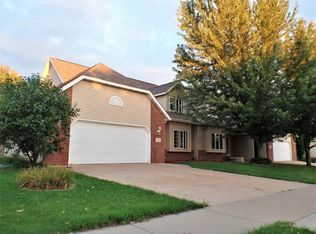 3608 S Berryfield Ln, Appleton, WI 54915