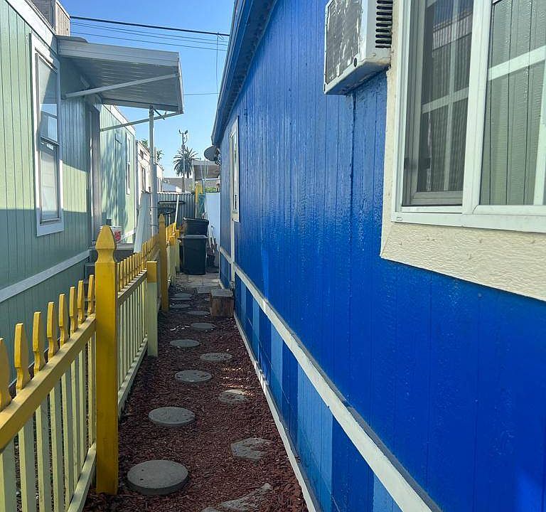 2nd image of 850 W Mission Blvd Trailer B52