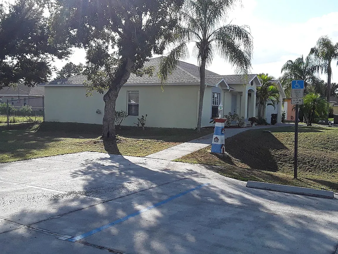 4719 Lee Blvd — Photo 3
