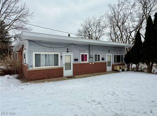 2368 & 2370 Newton St, Akron, OH 44305