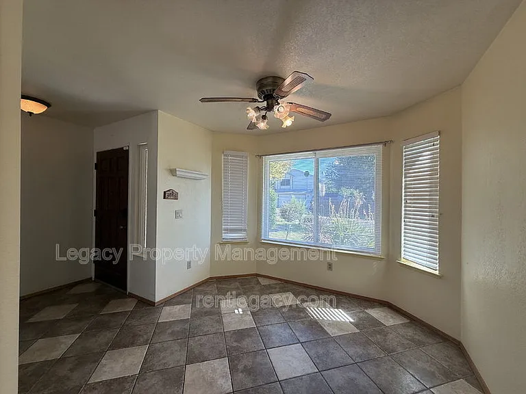 4901 Adorn Ct — Photo 7