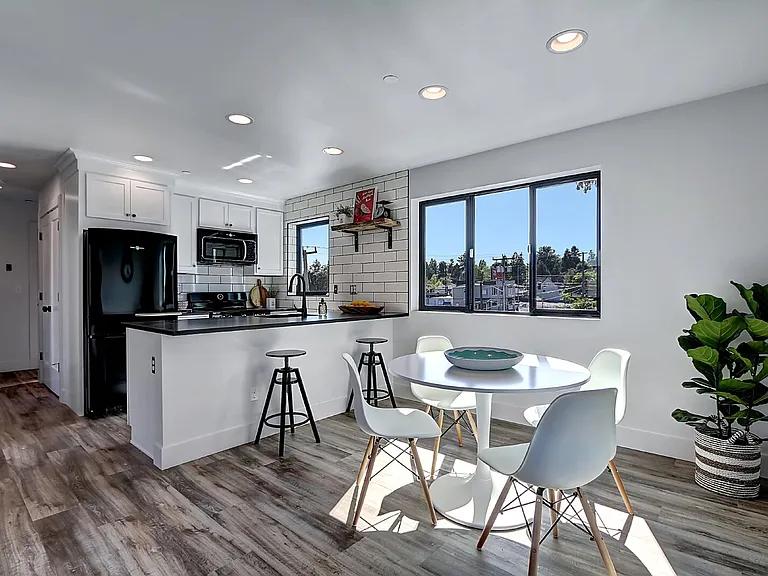 1126 N 90th St #GALLOWAY201 — Photo 7