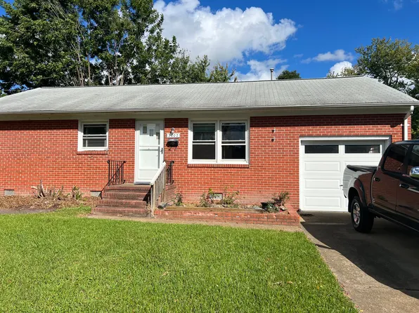 3002 Butternut Dr, Hampton, VA 23666