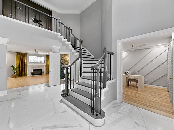 3rd image of 1931 Timber Creek Dr