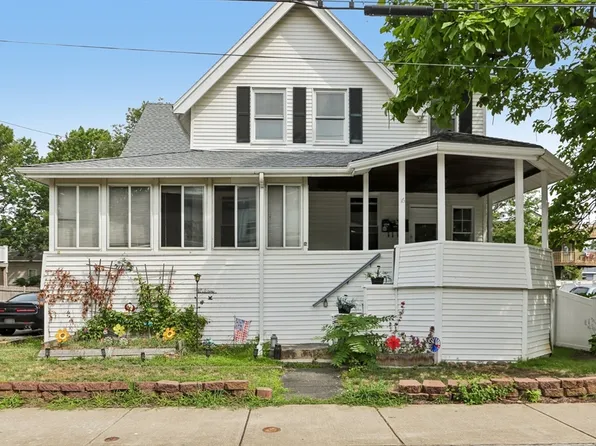 16 Underhill St #3, Winthrop, MA 02152